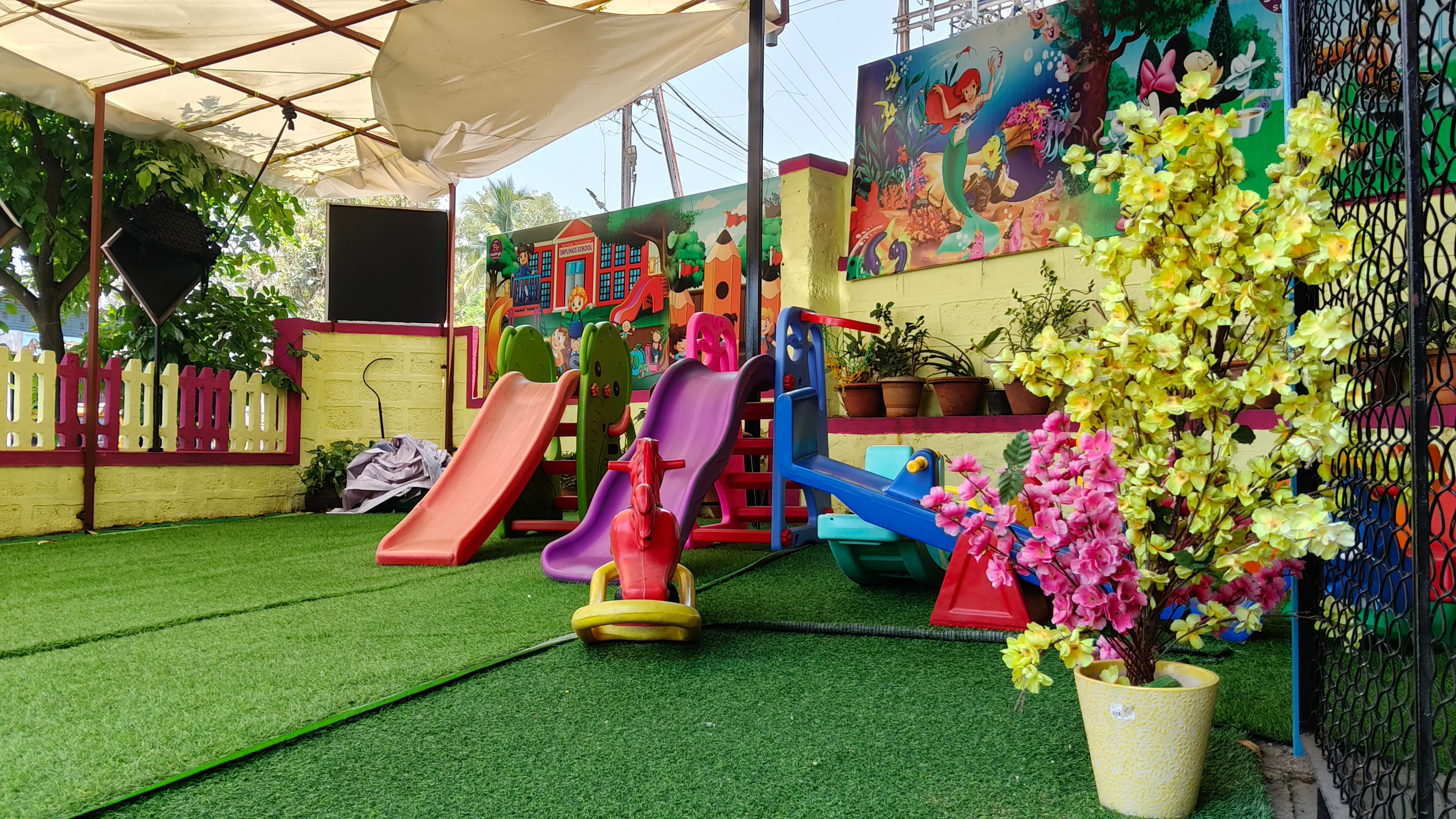 Playgroup program learning activities at WOW Saplings Preschool, Kolhapur